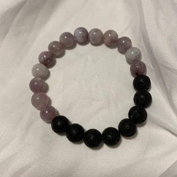 ✨ Bundle 2 for $12. Crystal Essential Oil Bracelet. - Picture 2 of 5